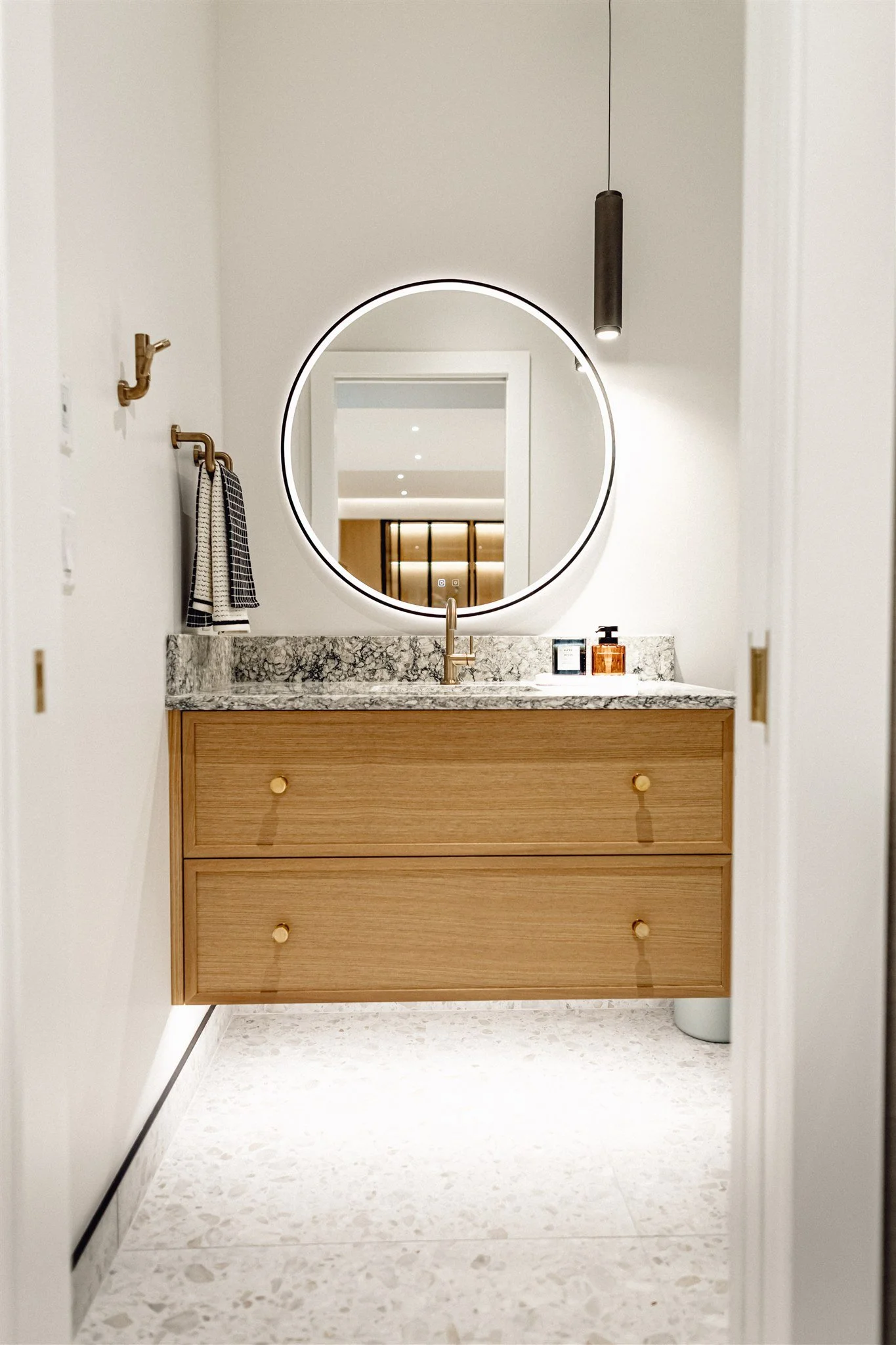 2111 Koshal Way SW-042*.jpg