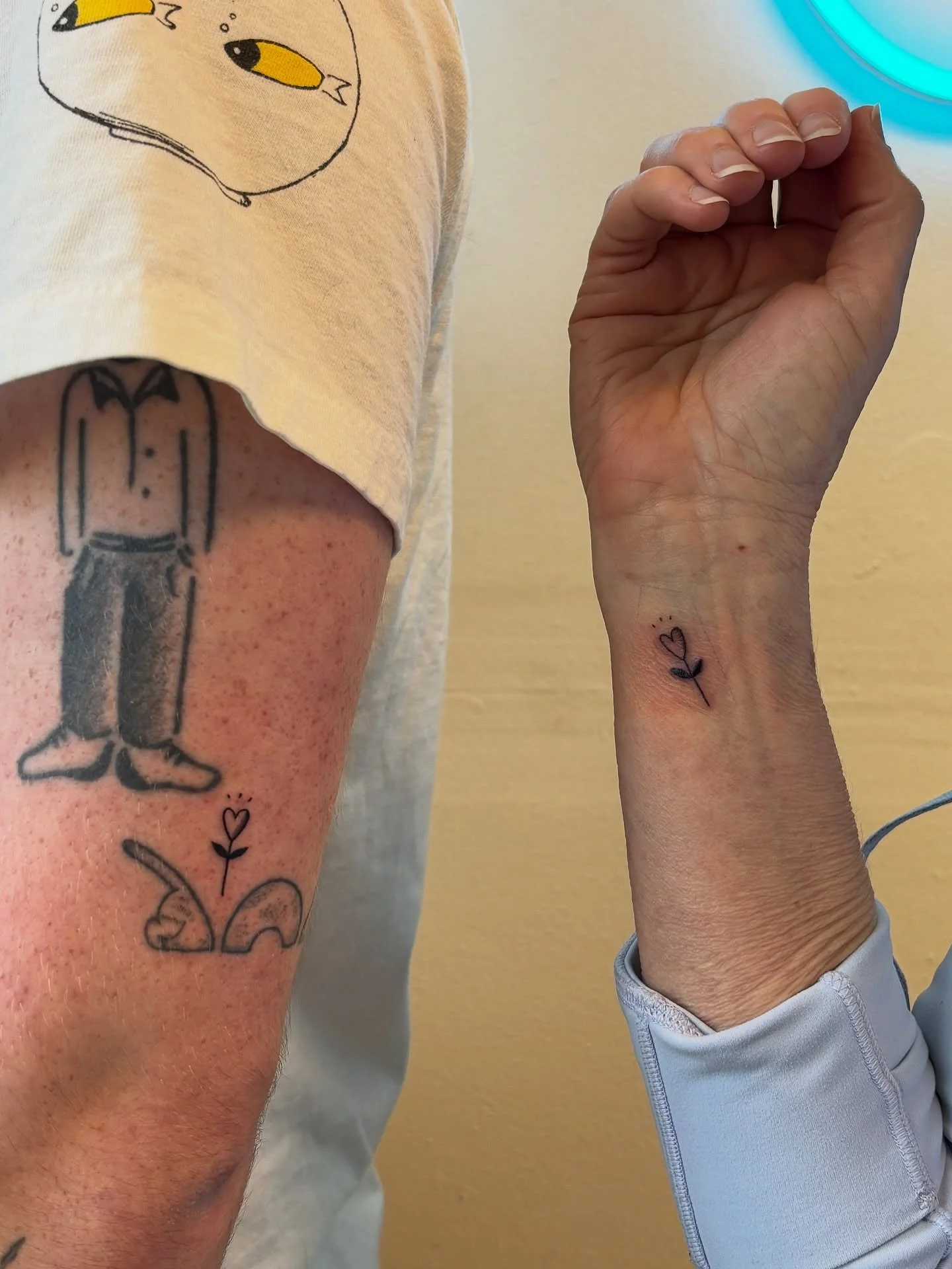 Some sweet lil son &amp; mom tats from my last flash sheet 💕 these were so fun to do!! Always great having you back in Will and Sara it was such a blast getting to do your first tattoo (: thanks for the trust and for road tripping down for these, ho