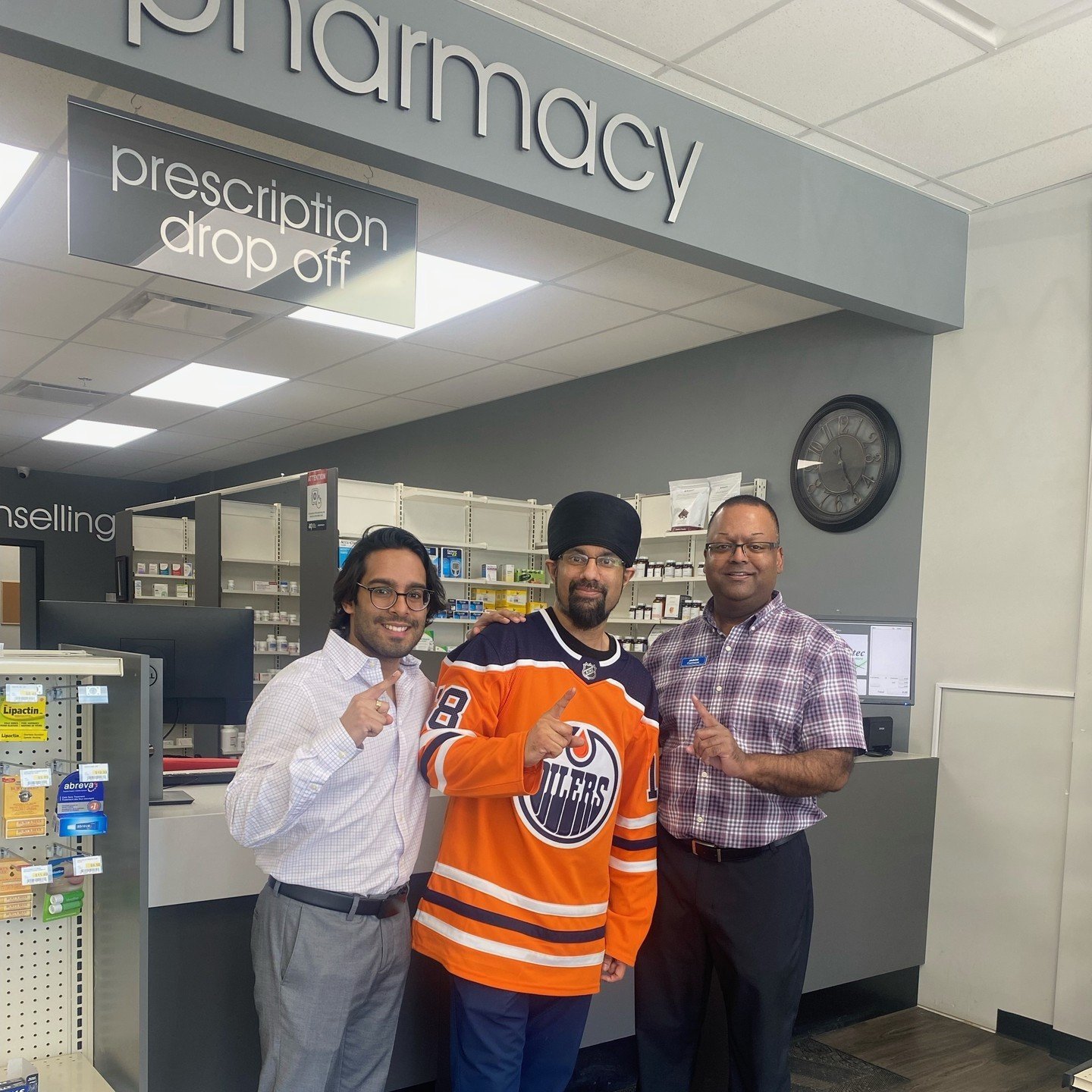 Are your prescriptions running Drai? Come see us at Zia Pharmacy located in our Southtrail Plaza.
.
.
.
#ZiaPharmacy #EdmontonSouthtrail #Prescriptions #Oilers #Playoffs #Hockey #NHL #EdmontonOilers #ConnorMcDavid #LeonDraisaitl #RyanNugentHopkins #D