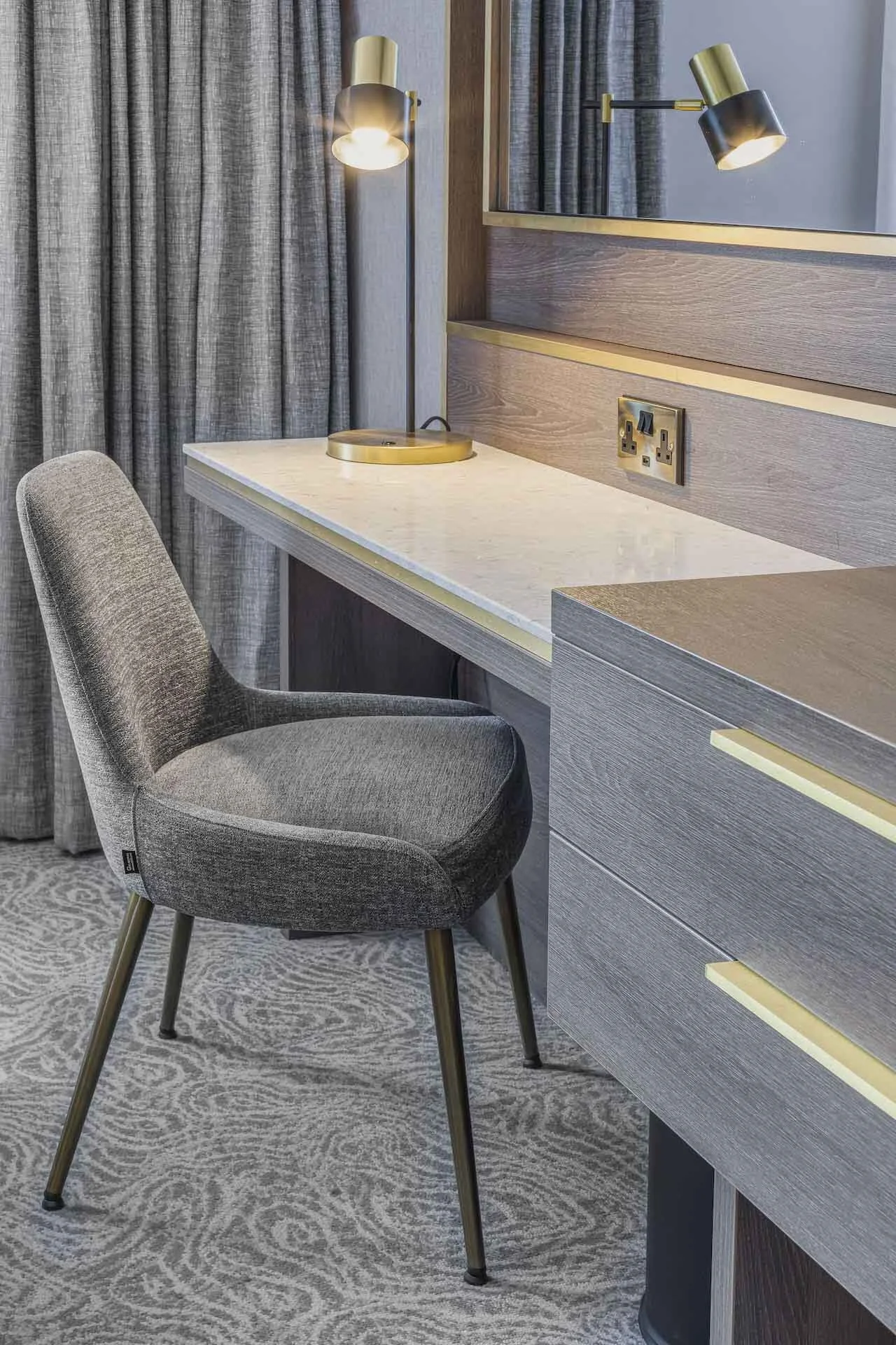 Hilton_KingsCross_TwinDeluxe_[4.jpg