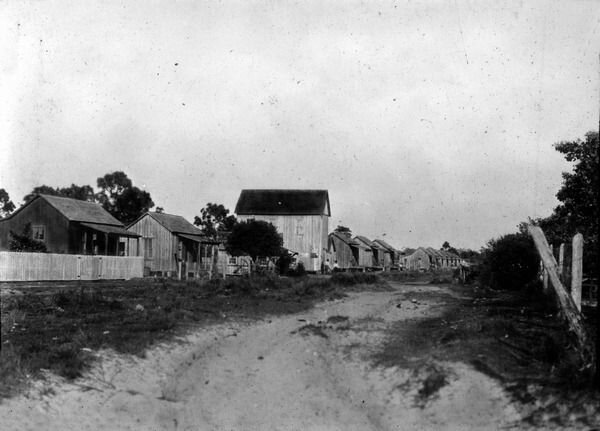 05-21-19-black-neighborhood-fort-myers-med.jpg