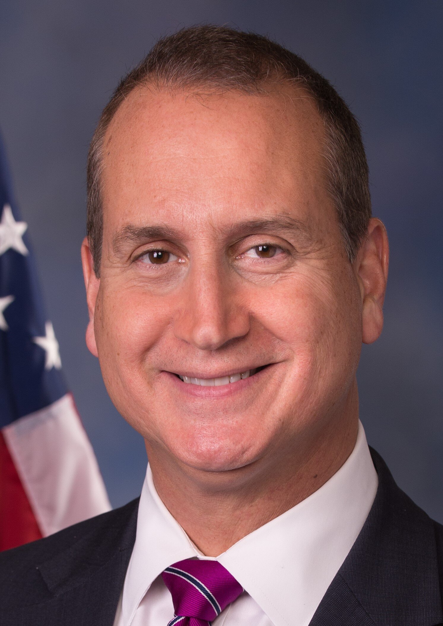 04-07-21-mario_diaz-balart_official_photo-cropped.jpg