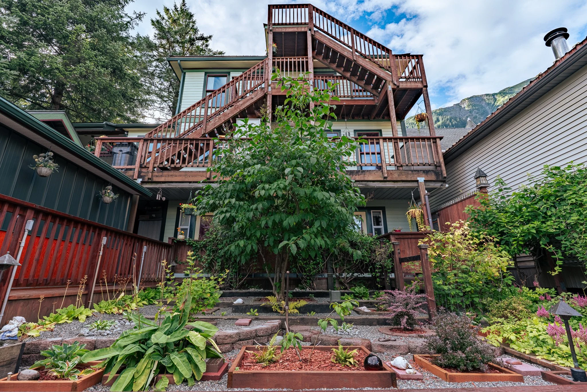fostersfreeze2_Alaska's Capital Inn Bed & Breakfast_2.jpg