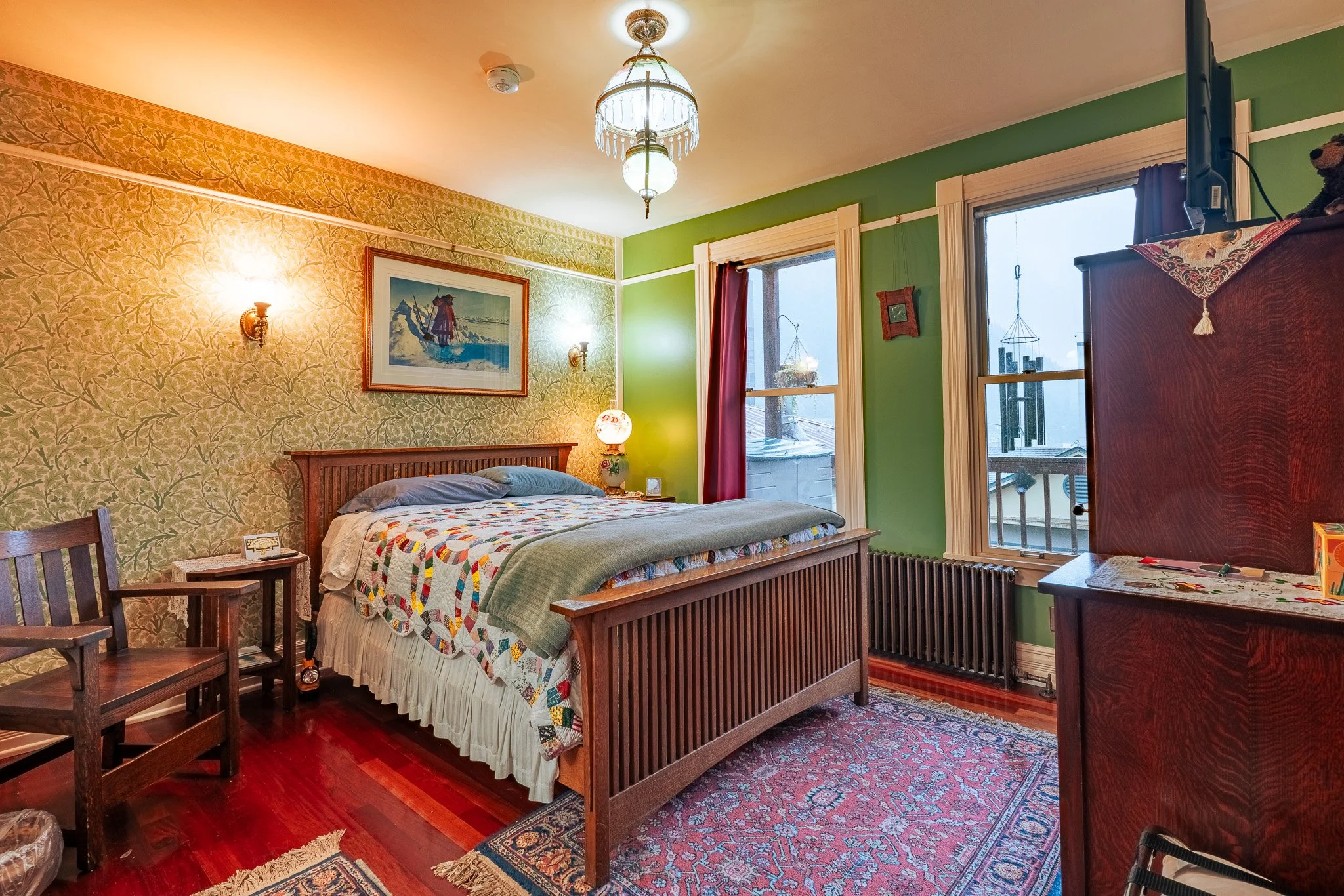 Alaska's Capital Inn Bed & Breakfast