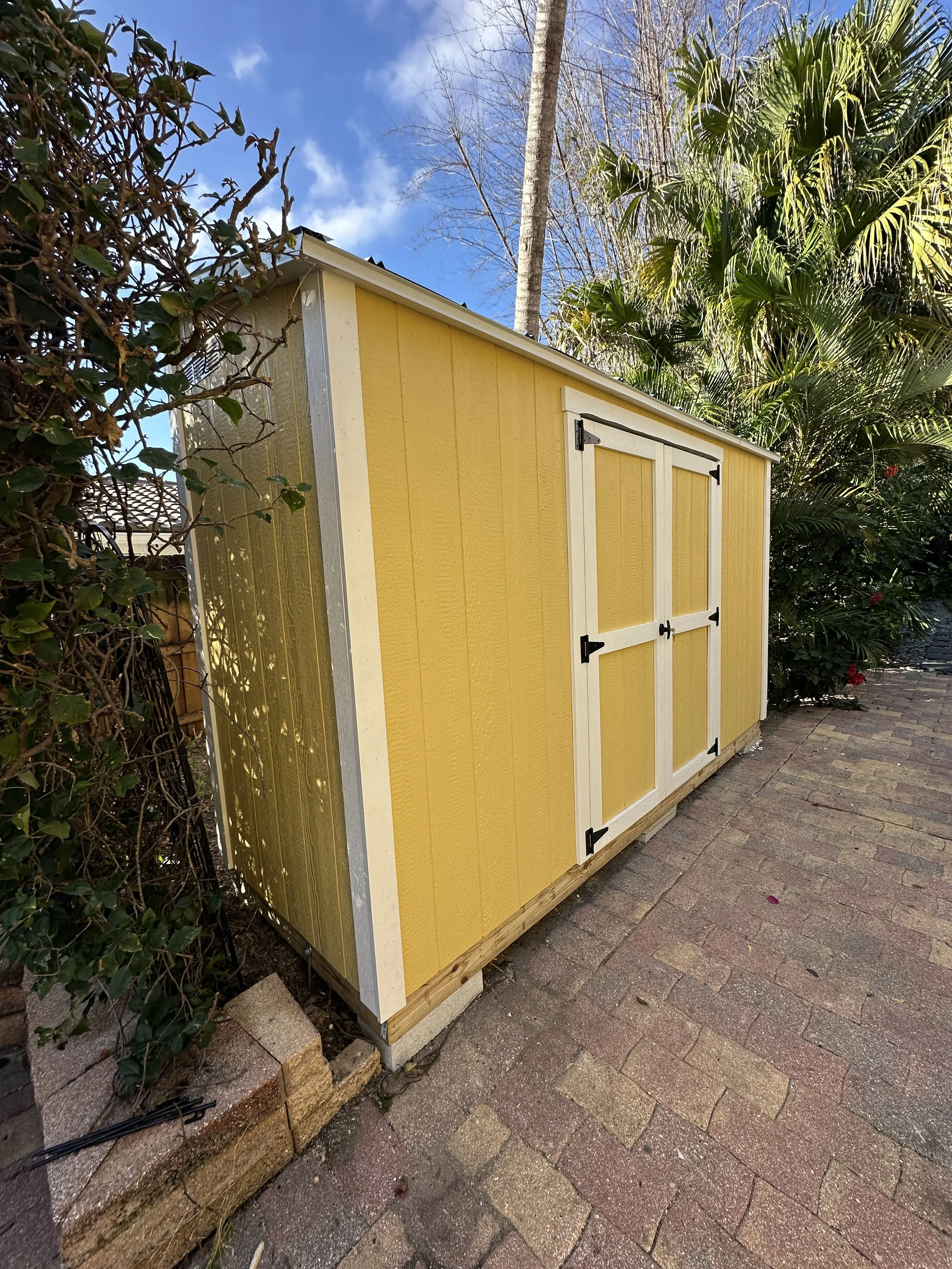 4x10 The Cove Style(Lean to) with double doors, Custom Paint job and Metal roof