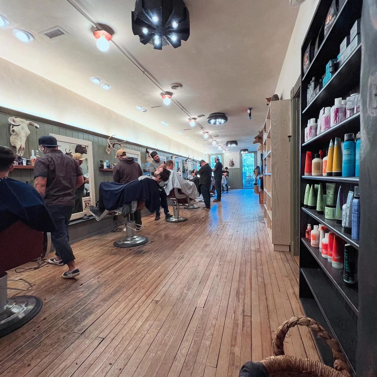 Busting at the seems down in the Richmond, VA location. [Elevated Barbering]