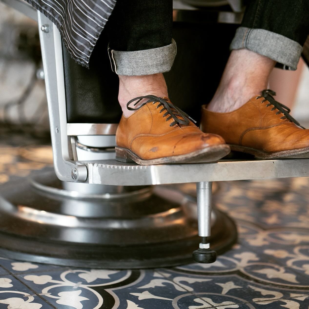 Happy thanksgiving 🦃 We are grateful for all those that rest their feet in our chairs. 🙏