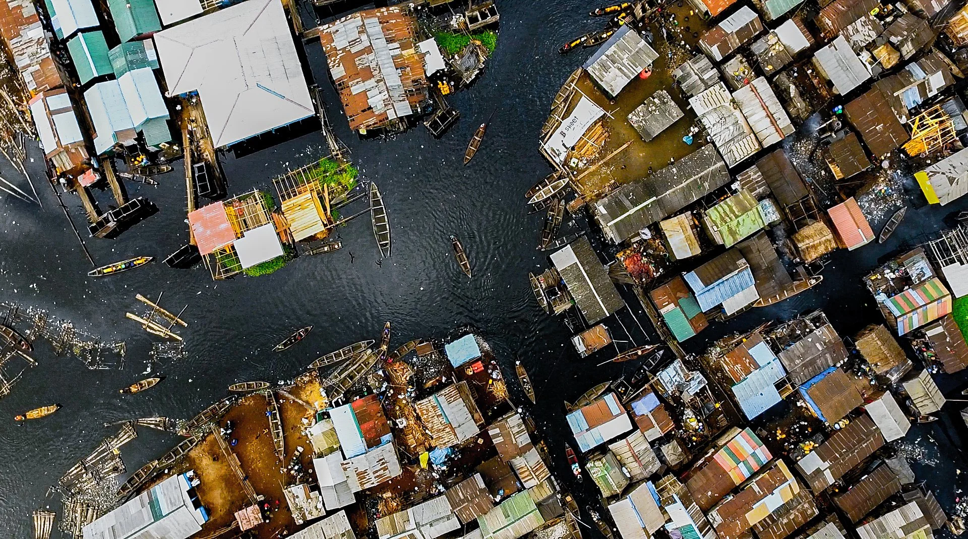 Makoko water ways copy.jpg