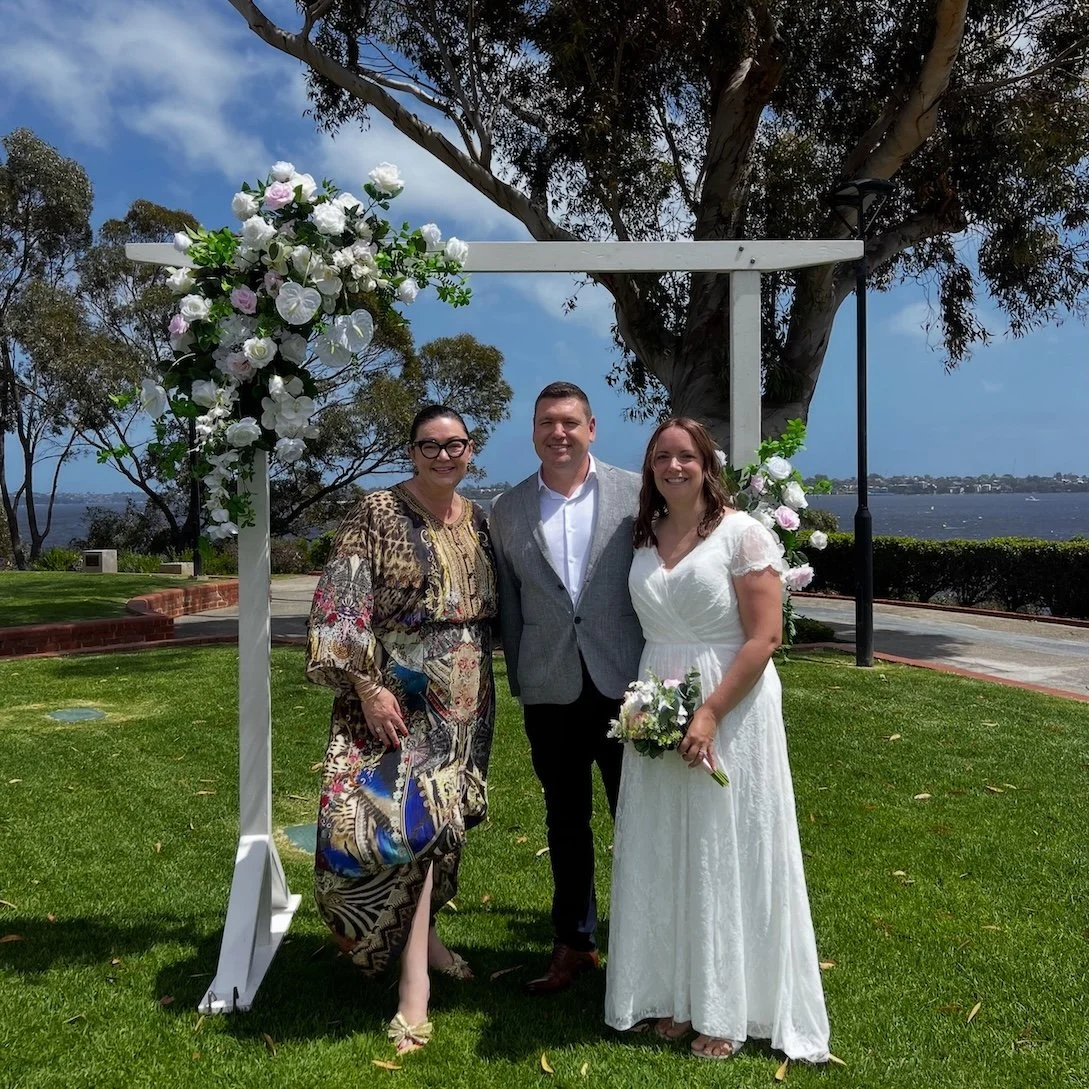 Minimony Perth Celebrant | Amanda Rowe