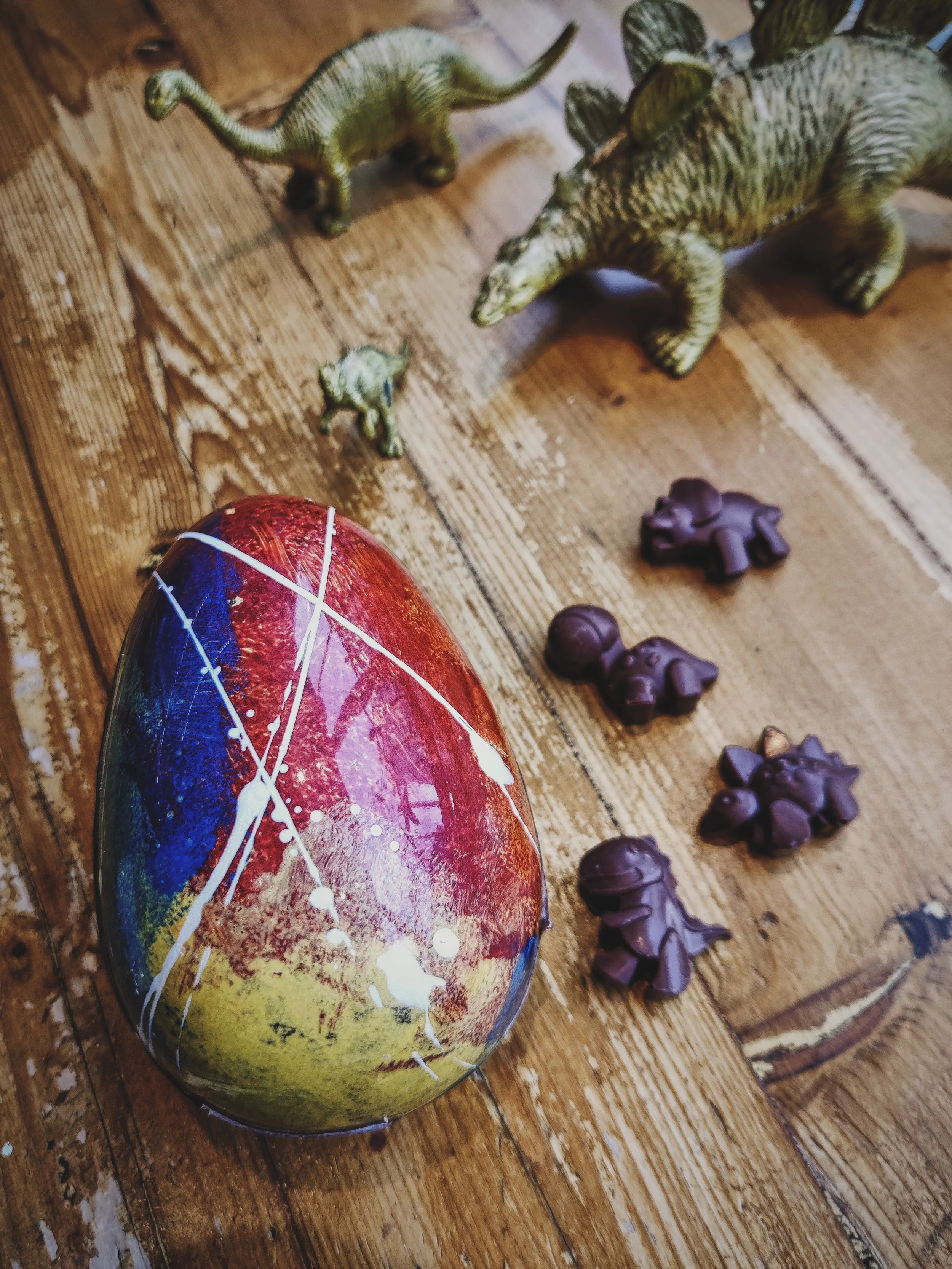 Milk Chocolate Dino Egg