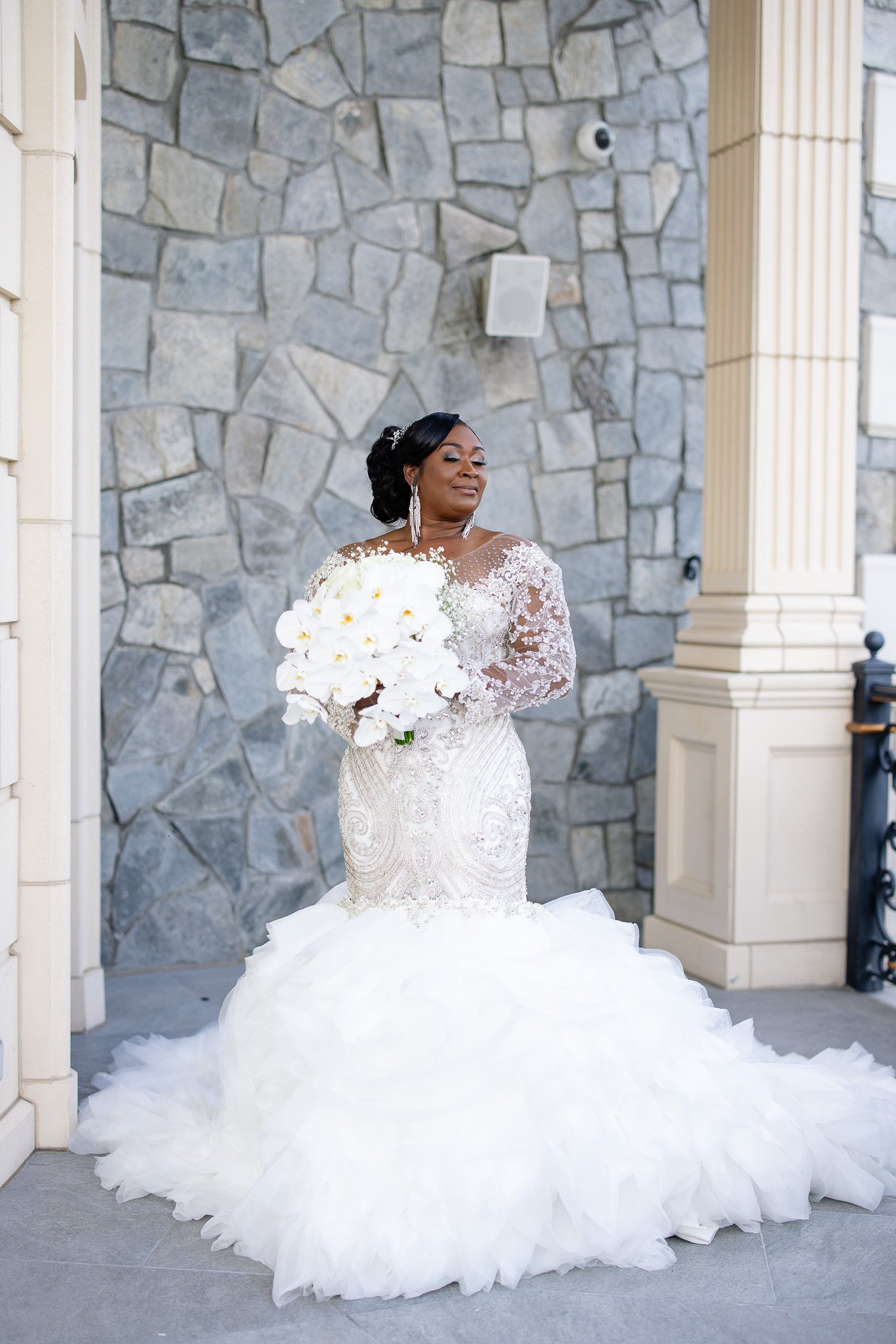 L&B's Wedding Day-24.jpg