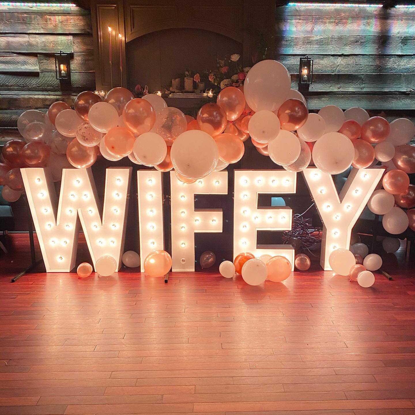 Alyssa&rsquo;s going to be a 🌟WIFEY🌟 

To inquire about your next event with 618, click the link in bio to schedule a tour ⬆️

618nj.com/specialevents