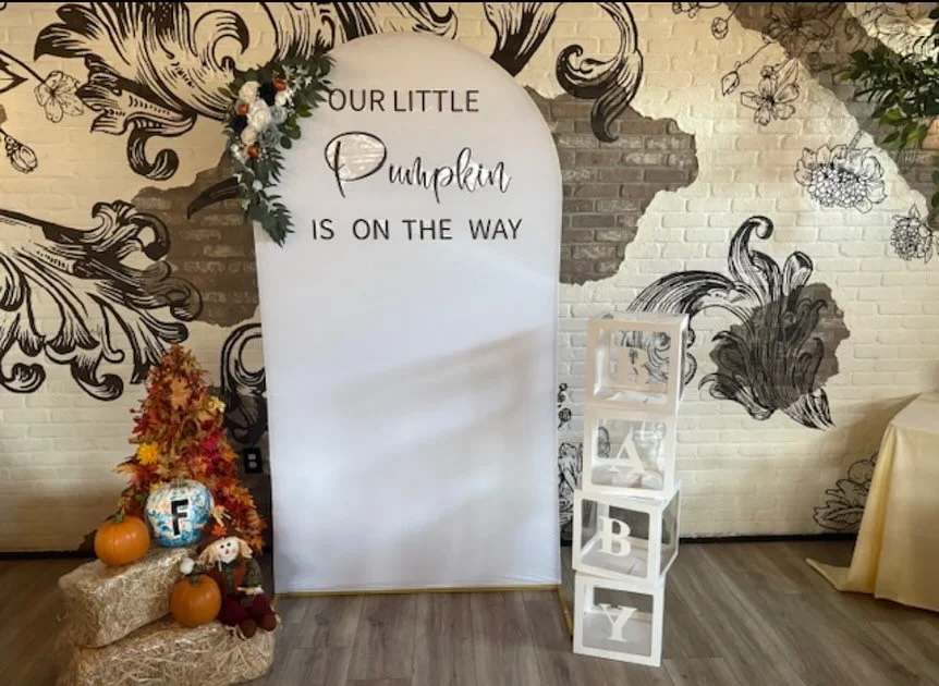 🎃✨ Our Little Pumpkin Is On The Way! ✨🎃Another beautiful baby shower filled with cozy autumn vibes, warm wishes and unforgettable memories. From the harvest-inspired d&eacute;cor to the sweetest seasonal details, every moment was crafted with love.
