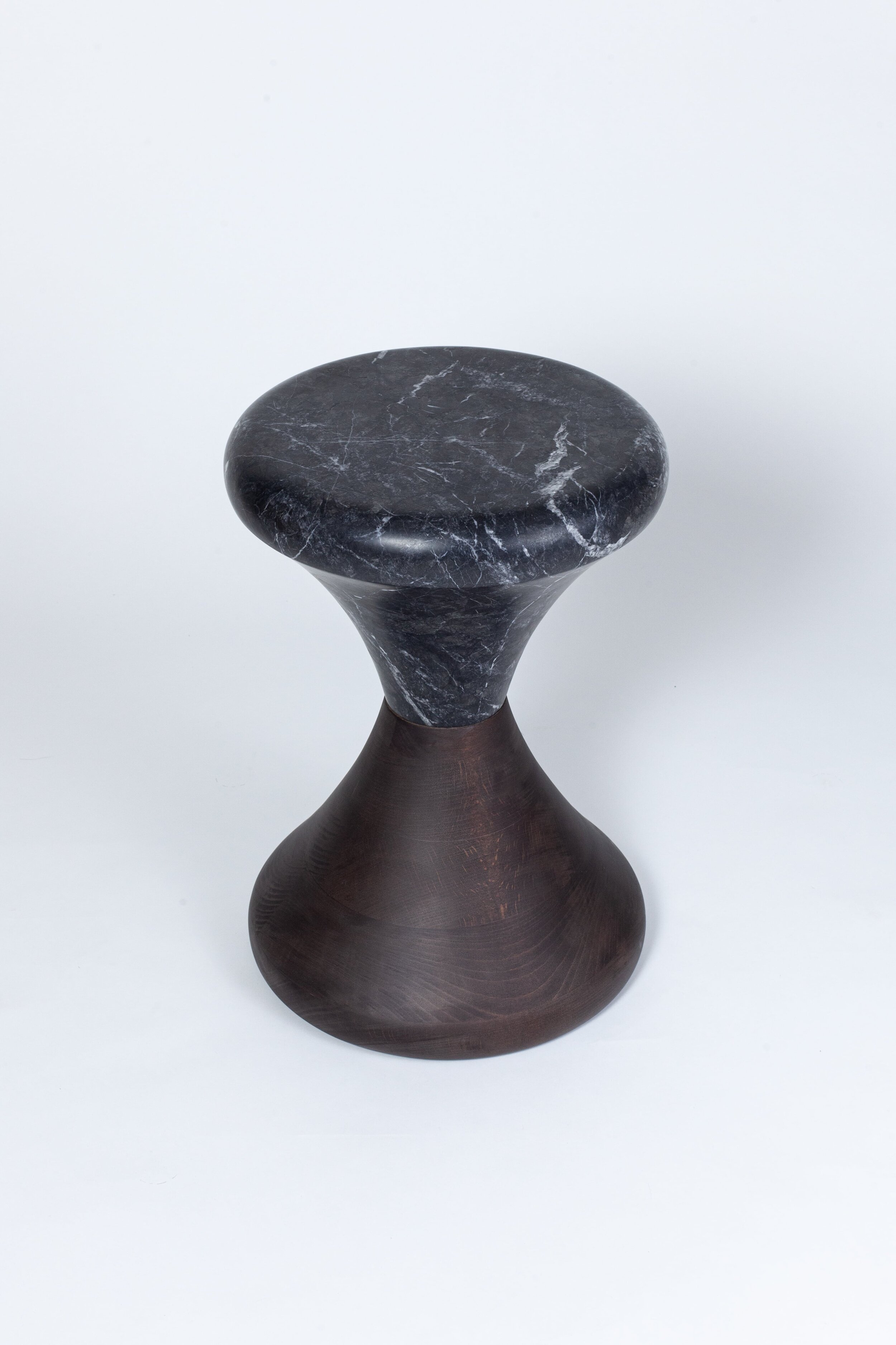Table-dappoint-Ian-guillaume-dunan-mobilier-design2.jpg
