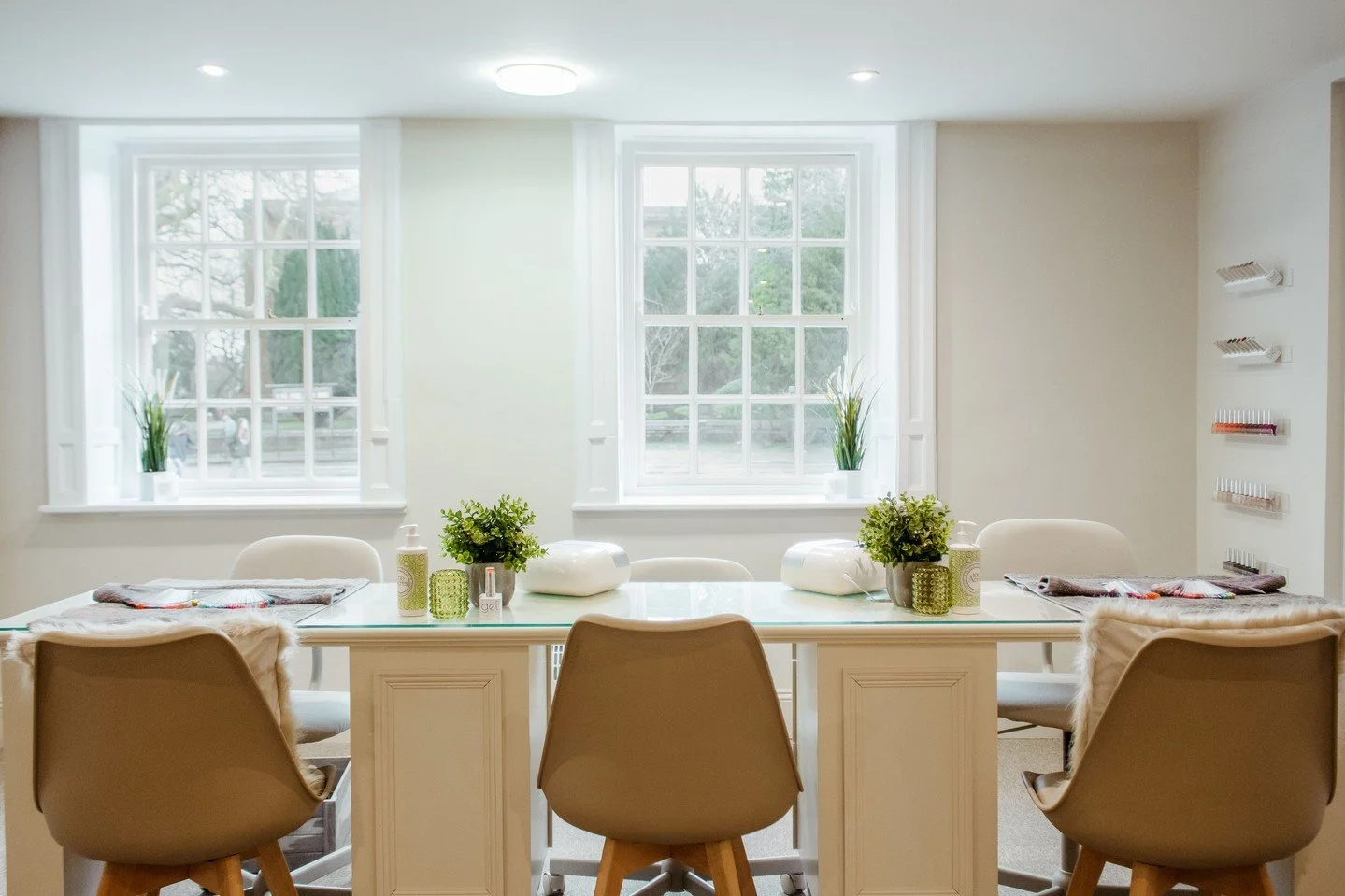✨ WE&rsquo;RE HIRING | Senior Beauty Therapist ✨
📍 Banbury, Oxfordshire (OX16)

Ready for your next step in beauty?

Join our beautiful luxury salon group in the Cotswolds and become part of a supportive team delivering exceptional treatments in a r