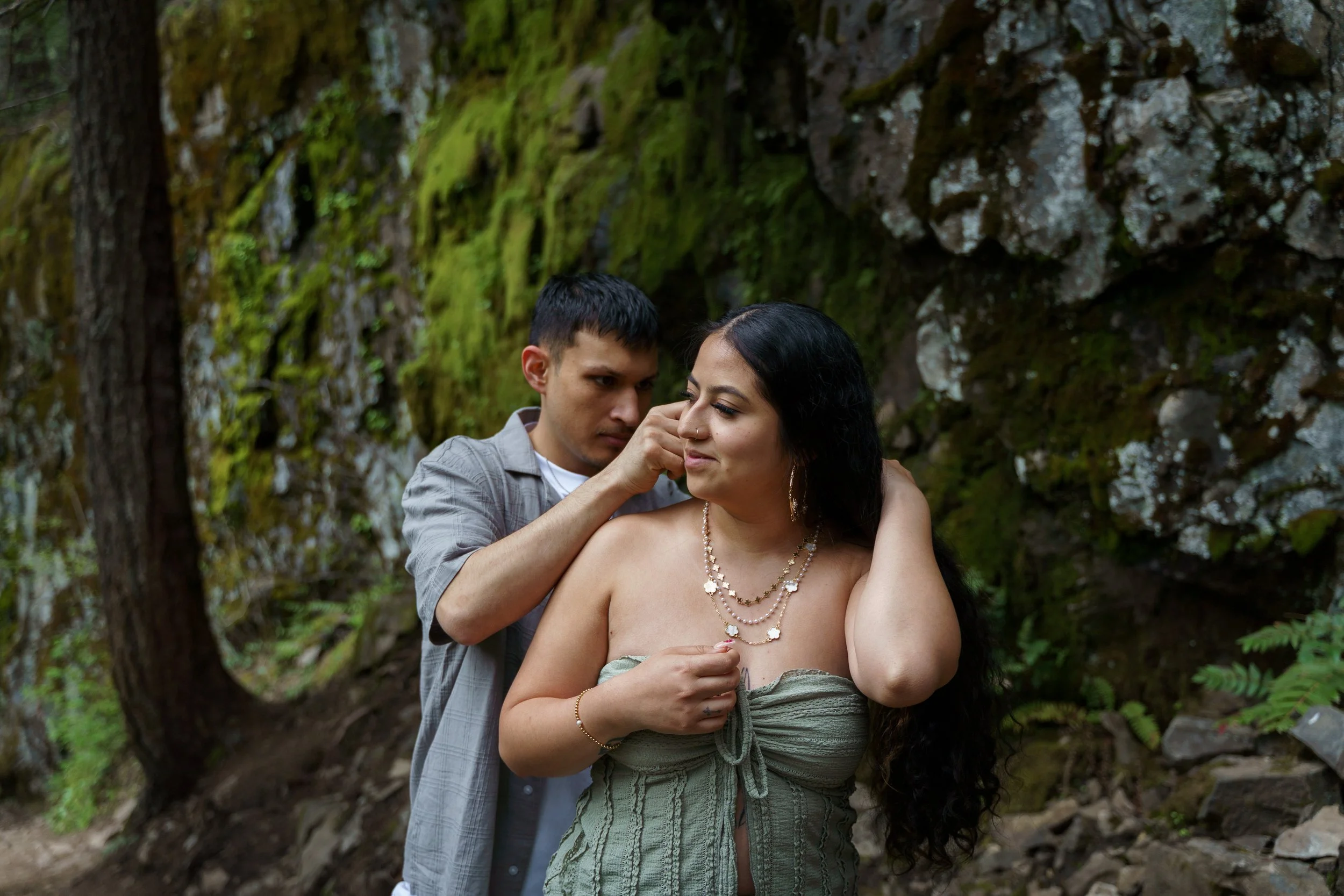 surprise-proposal-photos-panther-creek-falls-washington-state-consciously-captured-photography-059.jpg