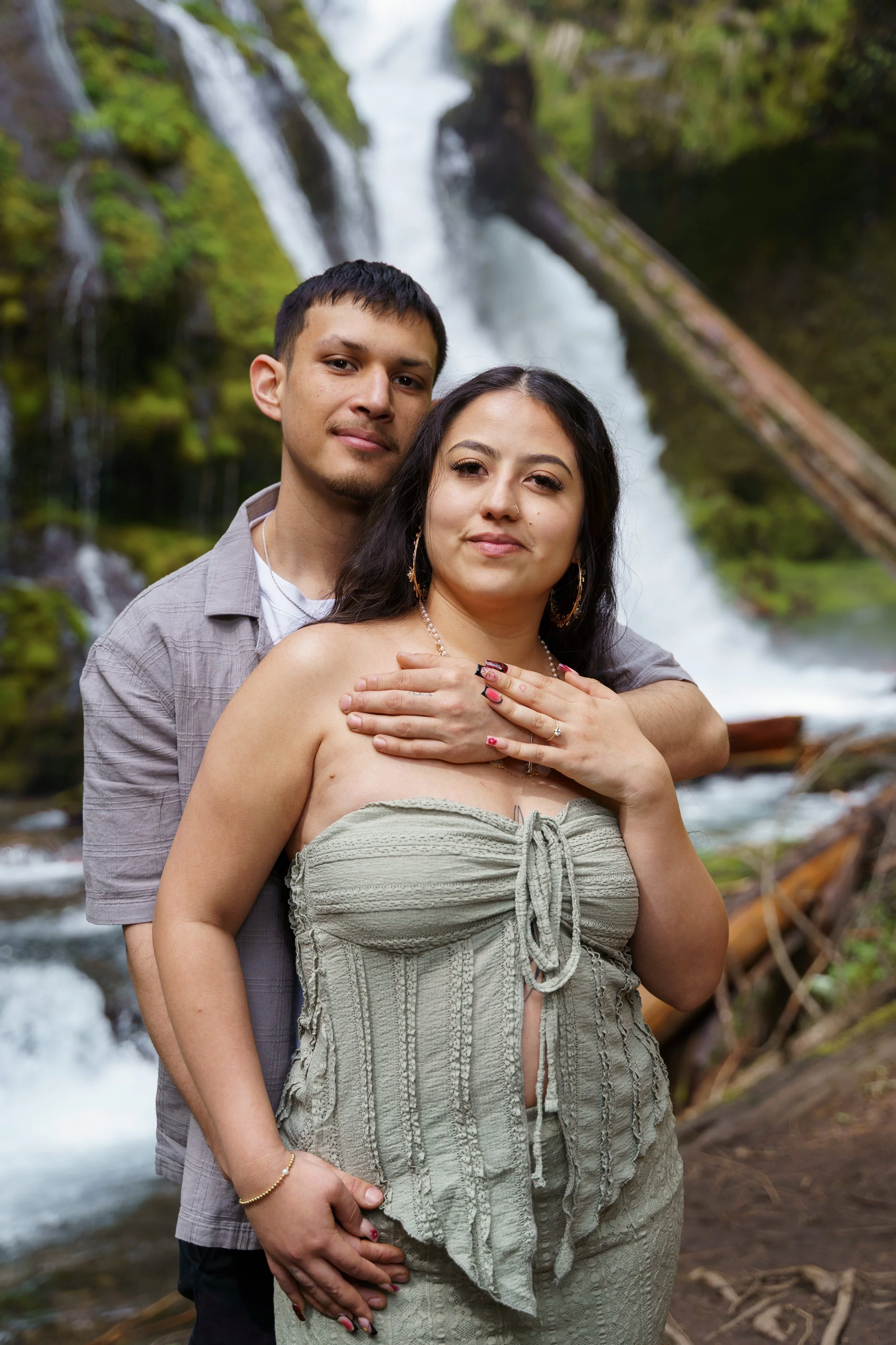 surprise-proposal-photos-panther-creek-falls-washington-state-consciously-captured-photography-044.jpg