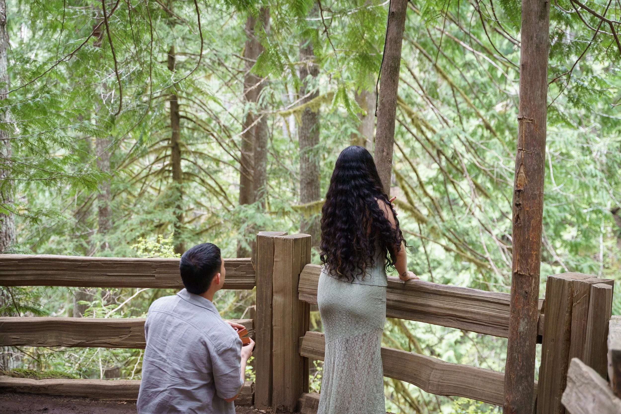 surprise-proposal-photos-panther-creek-falls-washington-state-consciously-captured-photography-001.jpg