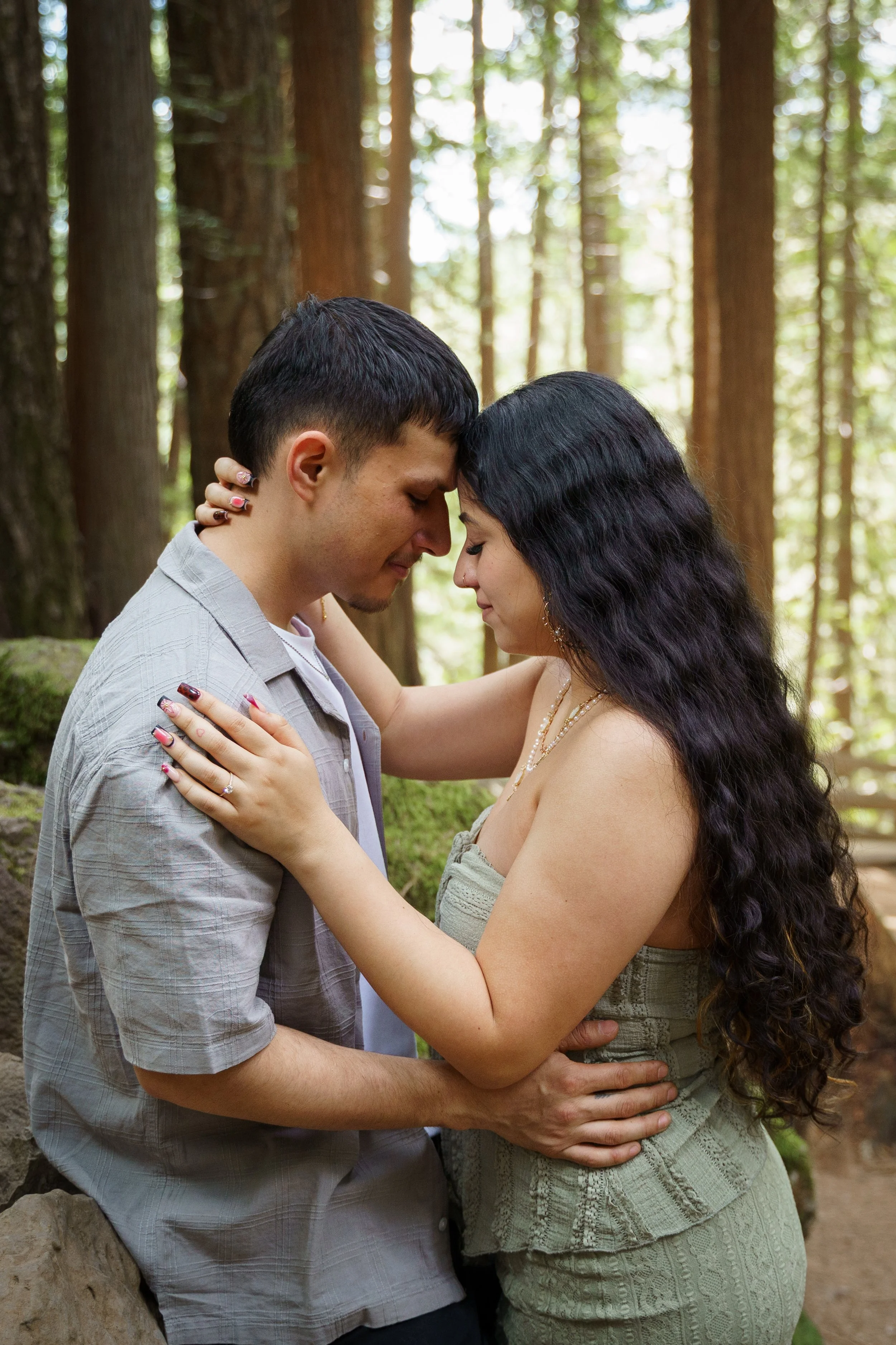 surprise-proposal-photos-panther-creek-falls-washington-state-consciously-captured-photography-027.jpg