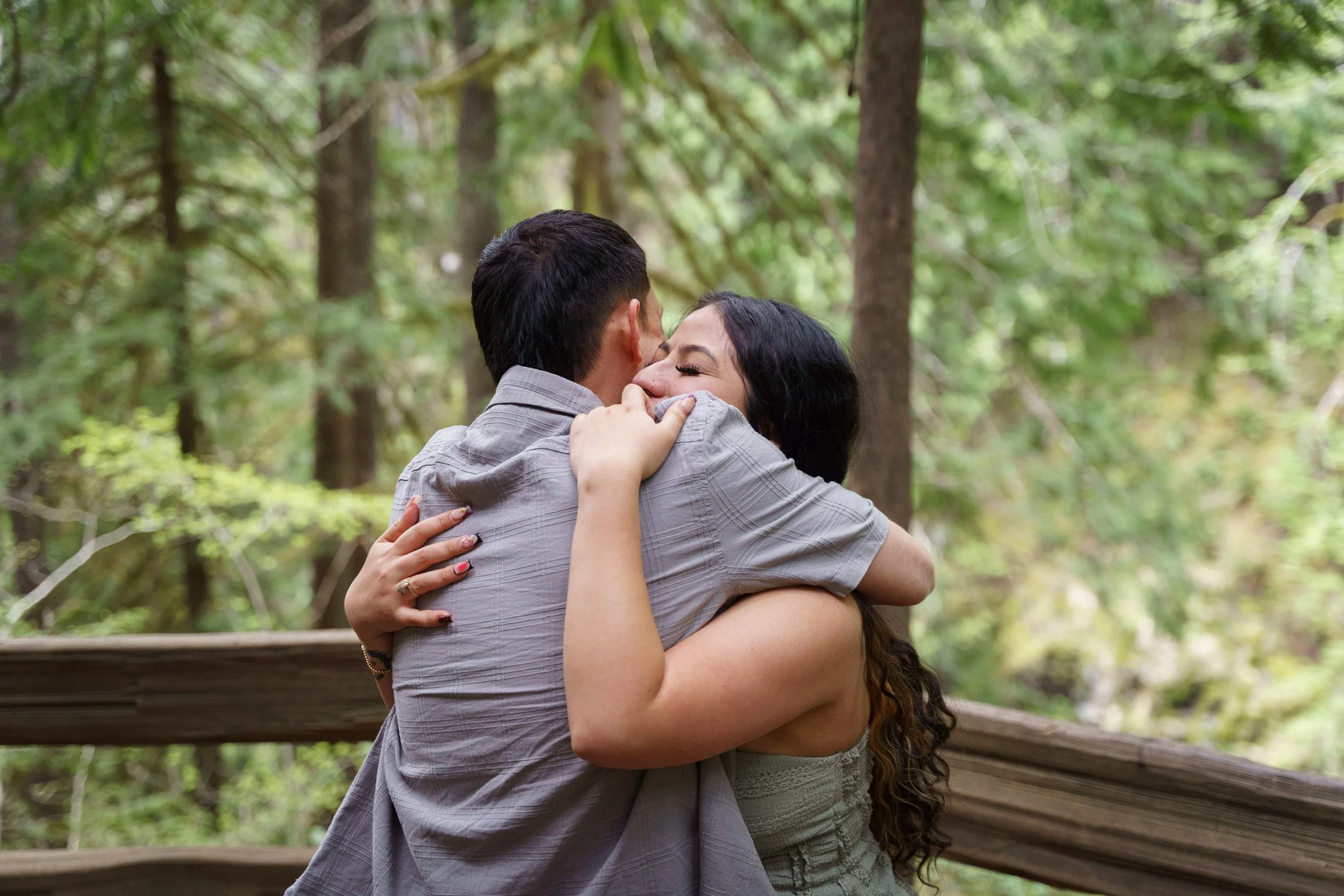 surprise-proposal-photos-panther-creek-falls-washington-state-consciously-captured-photography-011.jpg