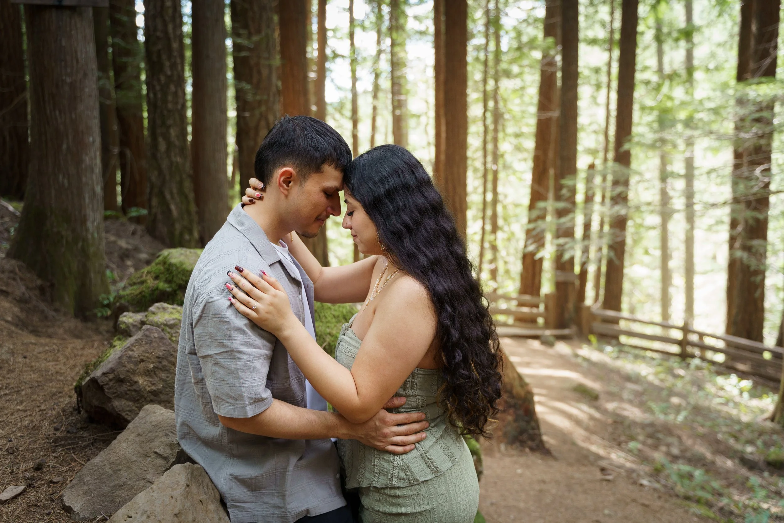 surprise-proposal-photos-panther-creek-falls-washington-state-consciously-captured-photography-026.jpg