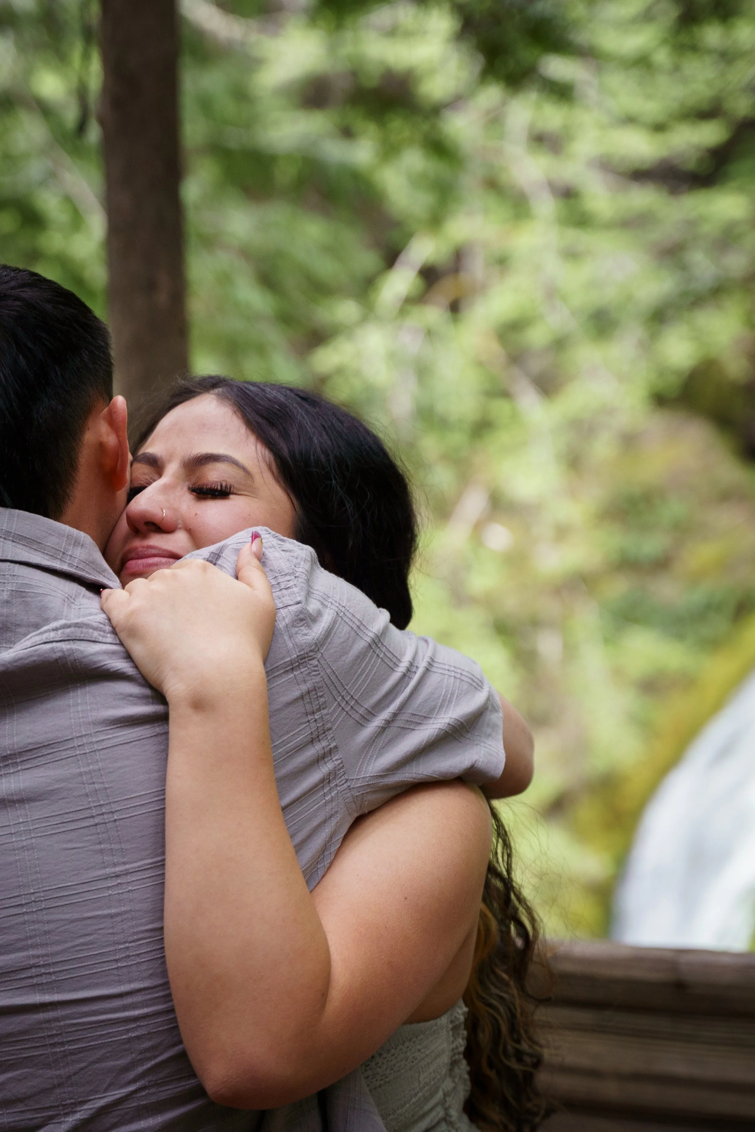 surprise-proposal-photos-panther-creek-falls-washington-state-consciously-captured-photography-013.jpg