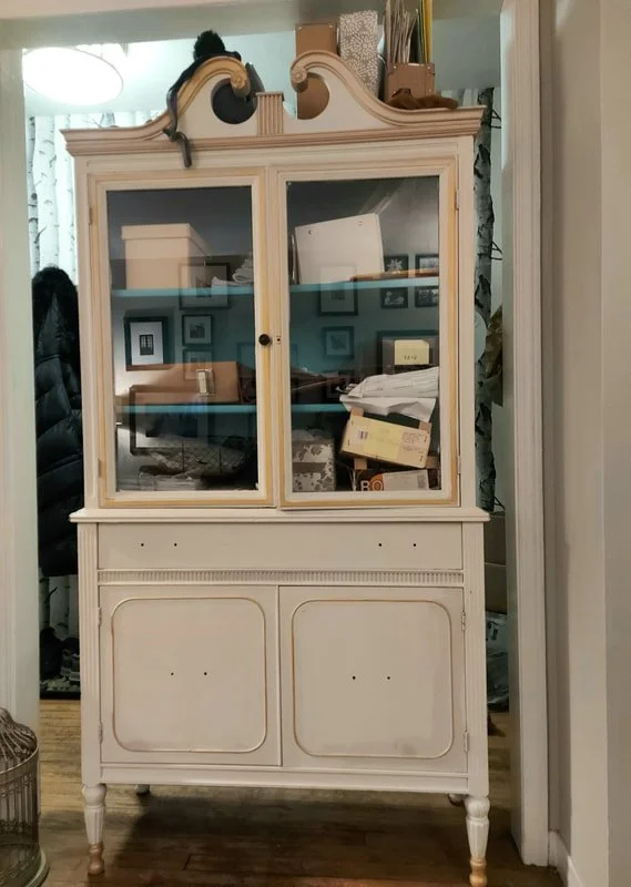 A Beginners Guide On How To Paint Furniture. — Erin Rochon Design