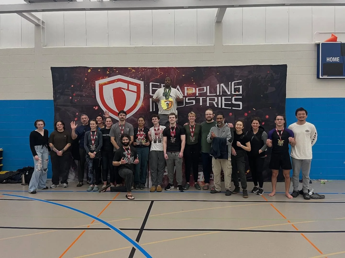 The Burnsville Team came into the Grappling Industries tournament with 14 competitors. 
Finished with:
3 🥇 
9 🥈
2 🥉 
GOLD as #1 overall Adult team!
Great Job team! You all showed a lot of heart and dedication!

#bjj #bjj4life #bjjclass #bjjcompeti
