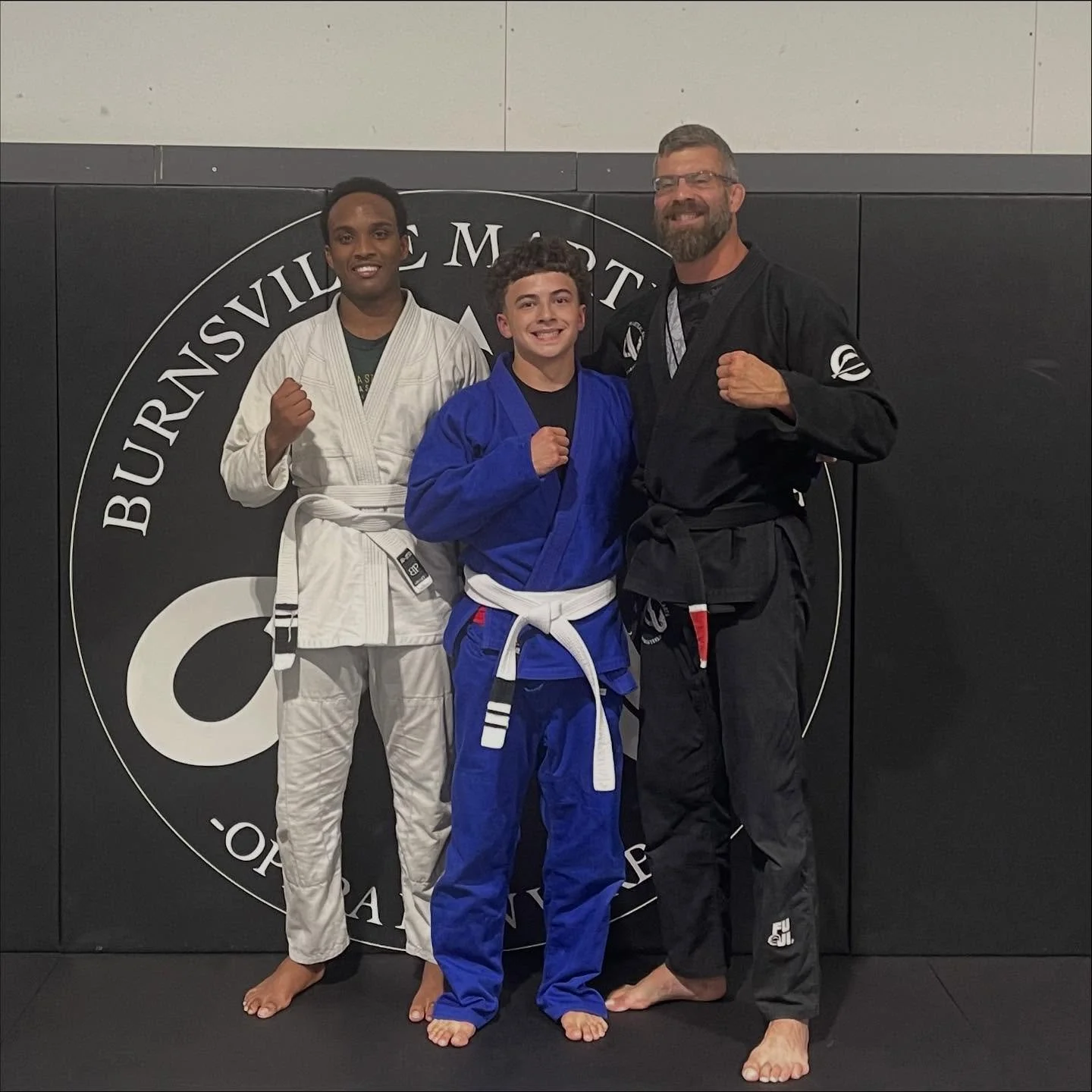 Congratulations to these students who achieved their next rank! 
BJJ: Yussuf- 2nd stripe white, Lyric- 2nd Stripe white

Muay Thai: Andrew- Purple, Zach- Yellow

Tom- Blue

#muaythaifighter #bjj #muaythai #muaythailife #muaythaitraining #bjj4life #bj