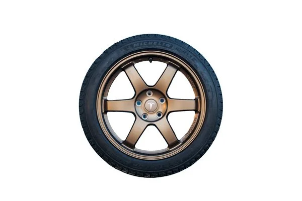 TE-37-Bronze-Tesla-Model-3-Winter-Tire-1.jpg