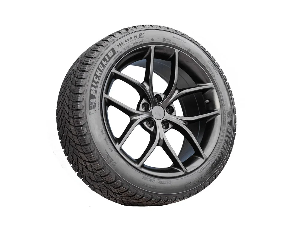 Zero G 18" Model 3 Winter Tire Package
