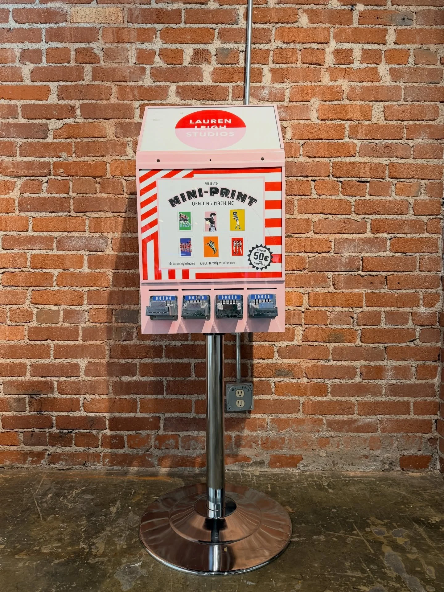 This little lady is out and about for the First Friday art crawl. Make sure to bring your quarters and pop by Living Arts to grab a mini-print of this series.