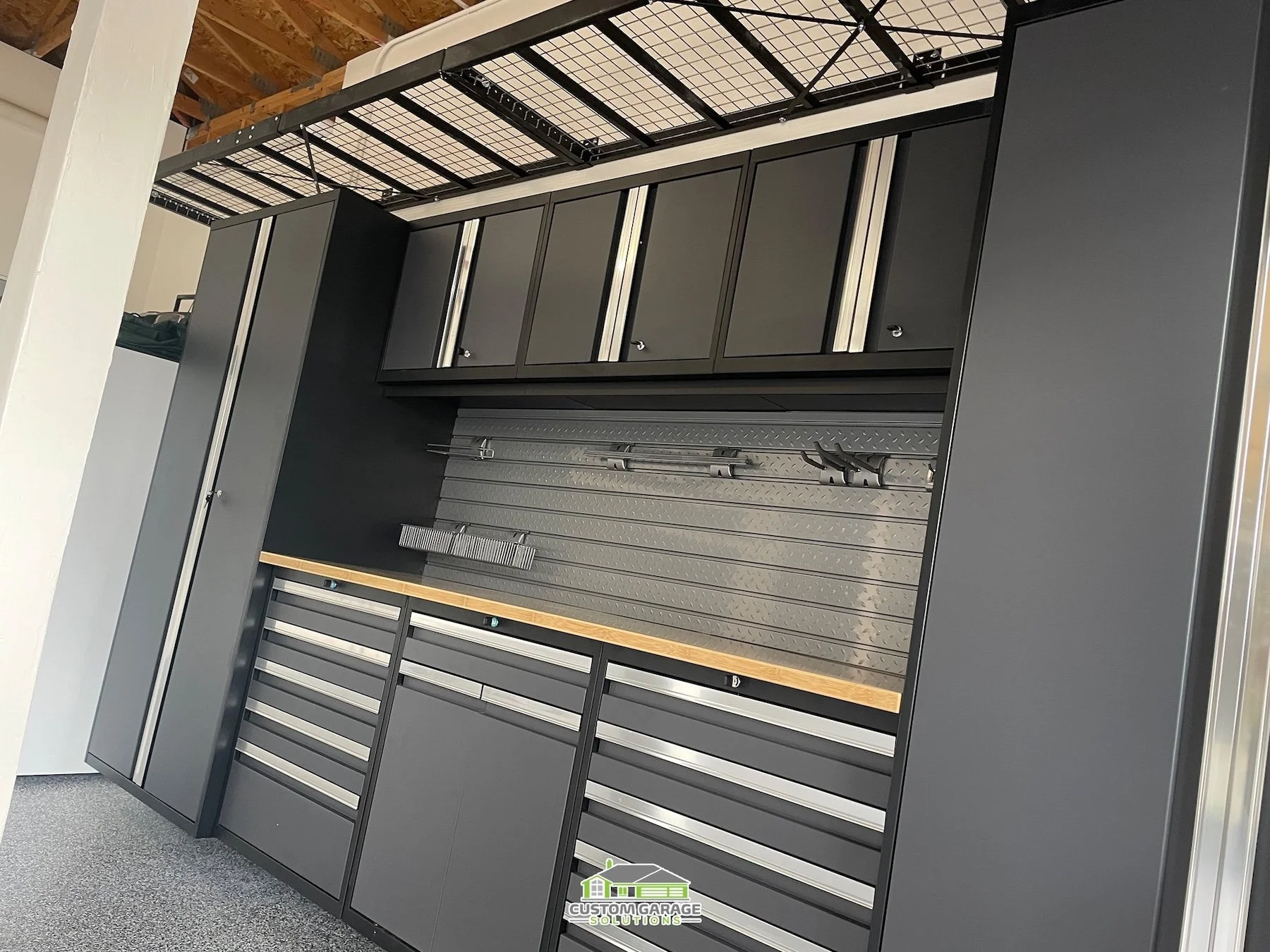 Top 2026 garage organization and design tips