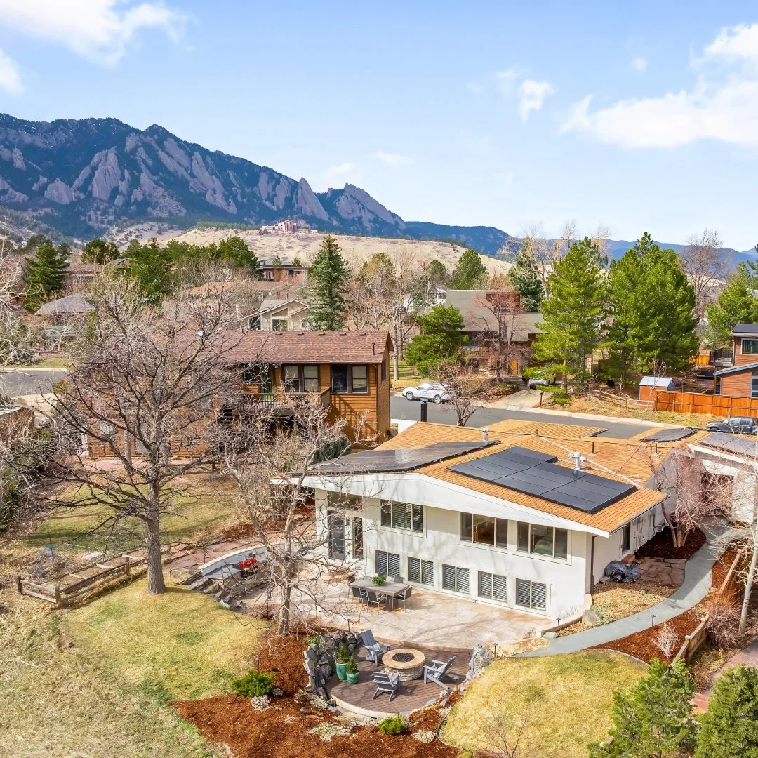 3380 Longwood Avenue