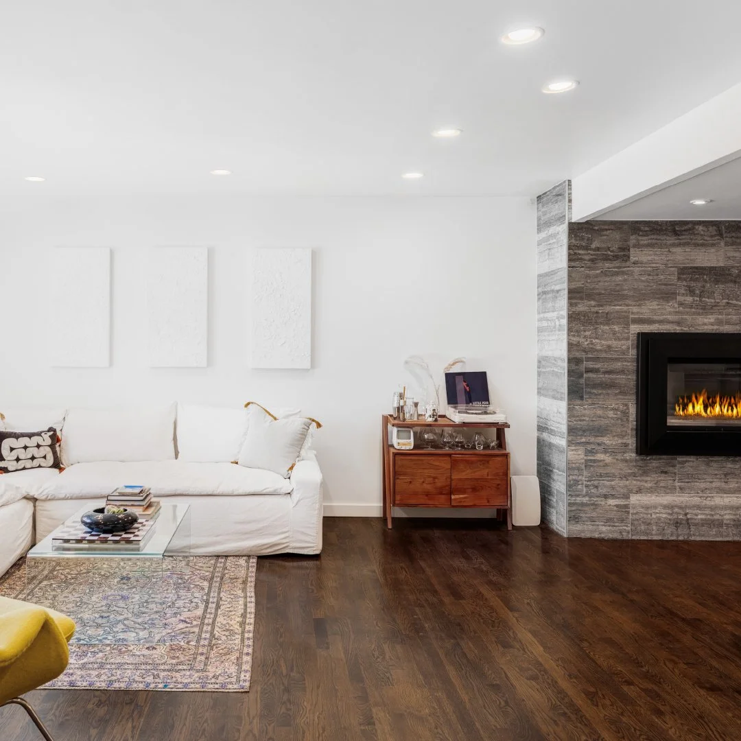 221 Adams St — 2.jpg