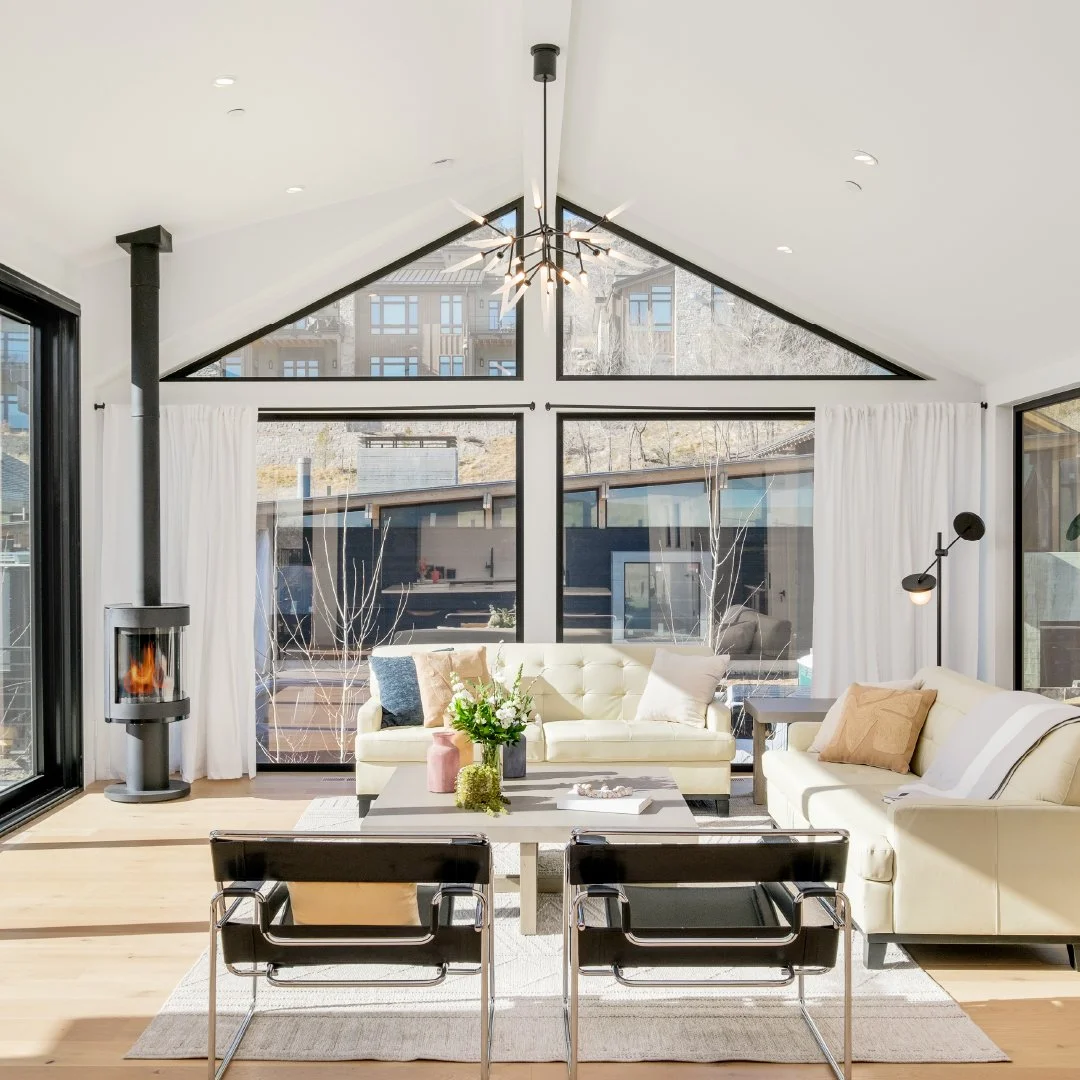 2586 3rd Street-3.jpg