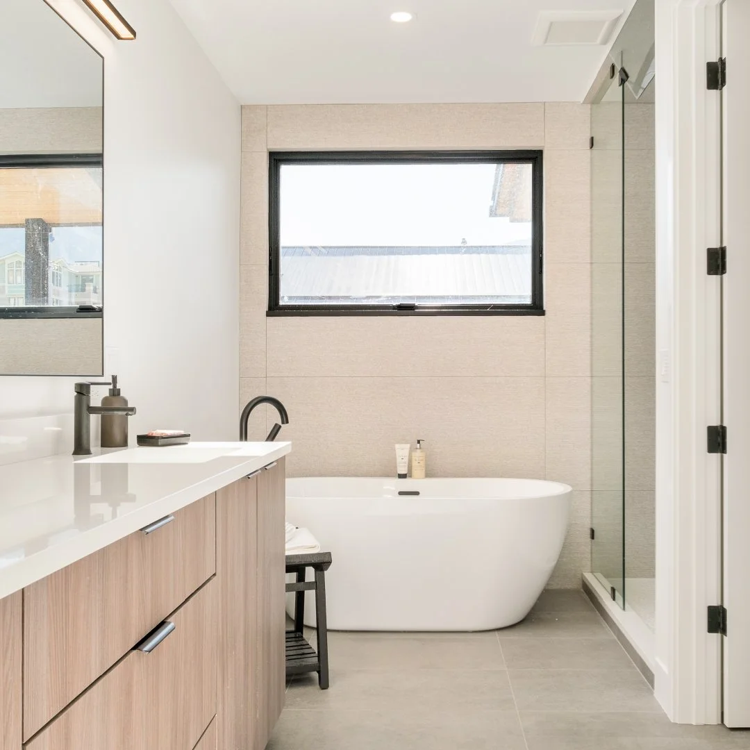 2586 3rd Street-7.jpg