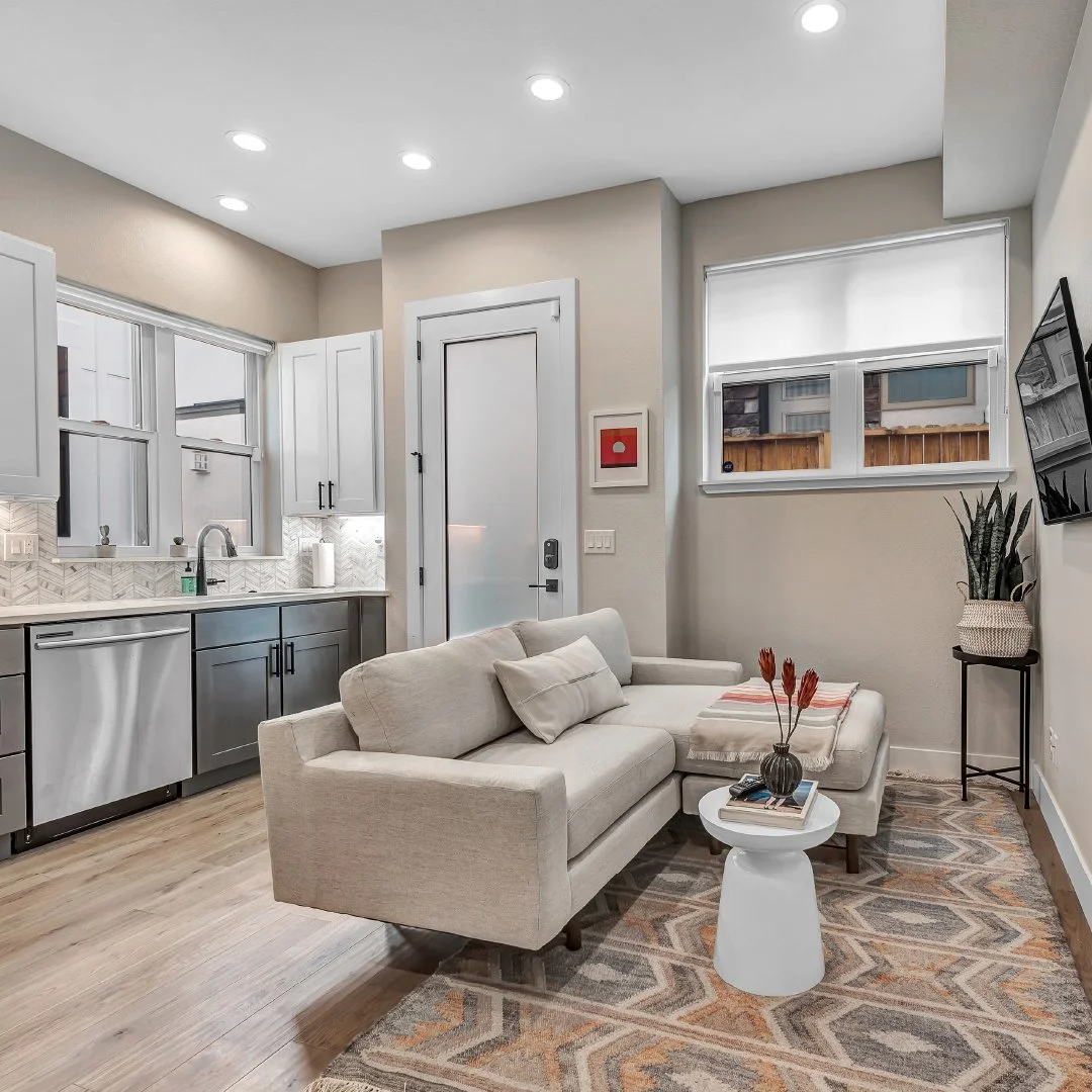 3219 W 19th Ave 3-2.jpg