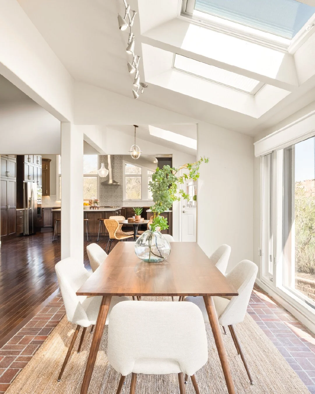 6491 Crestbrook Dr — social 6.jpg