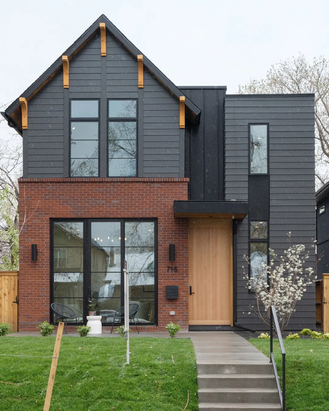 716 South Race Street