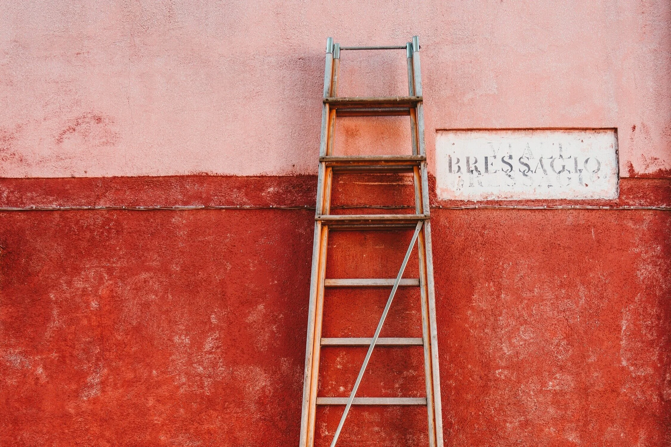 claudio-schwarz-sjKicQLvFB8-unsplash.jpg