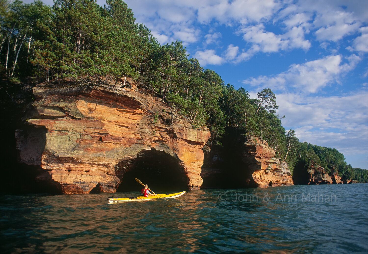 ID_9-6074B Sea Kayaking at Mawikwe Bay Sea Caves