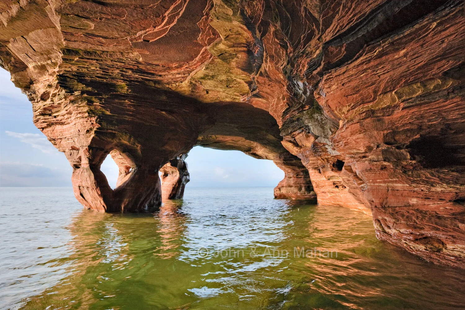 ID_8908-10C4_08. Devils Island Sea Caves