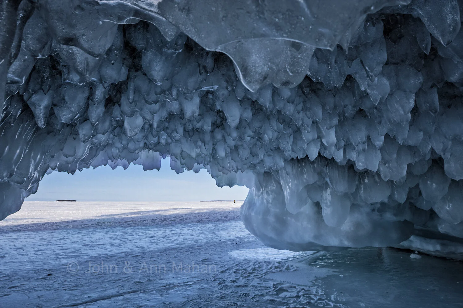 ID_7715-9C5_09  View from inside a Mawikwe Bay ice cave