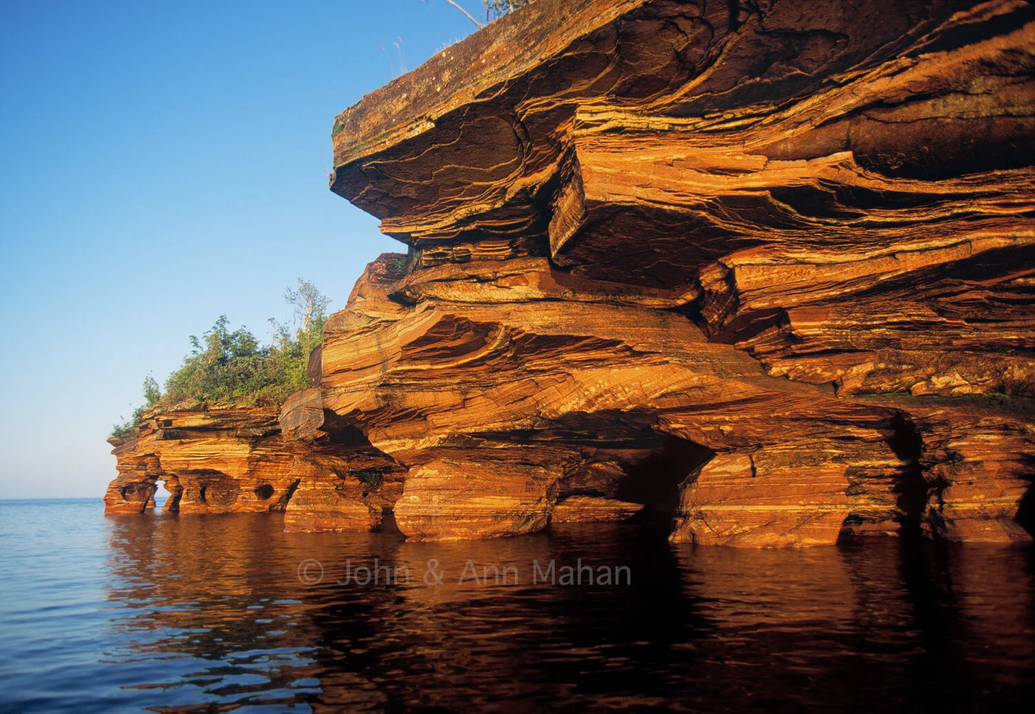 ID_24-5728C Devils Island Sea Caves -- Apostle Islands