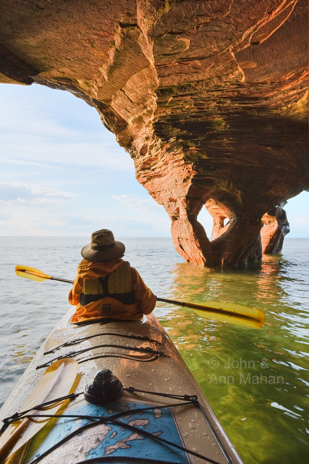 ID_8884-5C4_08 Sea Kayaking in a Devils Island Sea Cave -- Apostle Islands