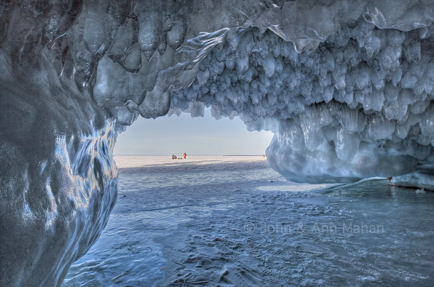 ID_7725-29C5_09 View from inside a Mawikwe Bay ice cave