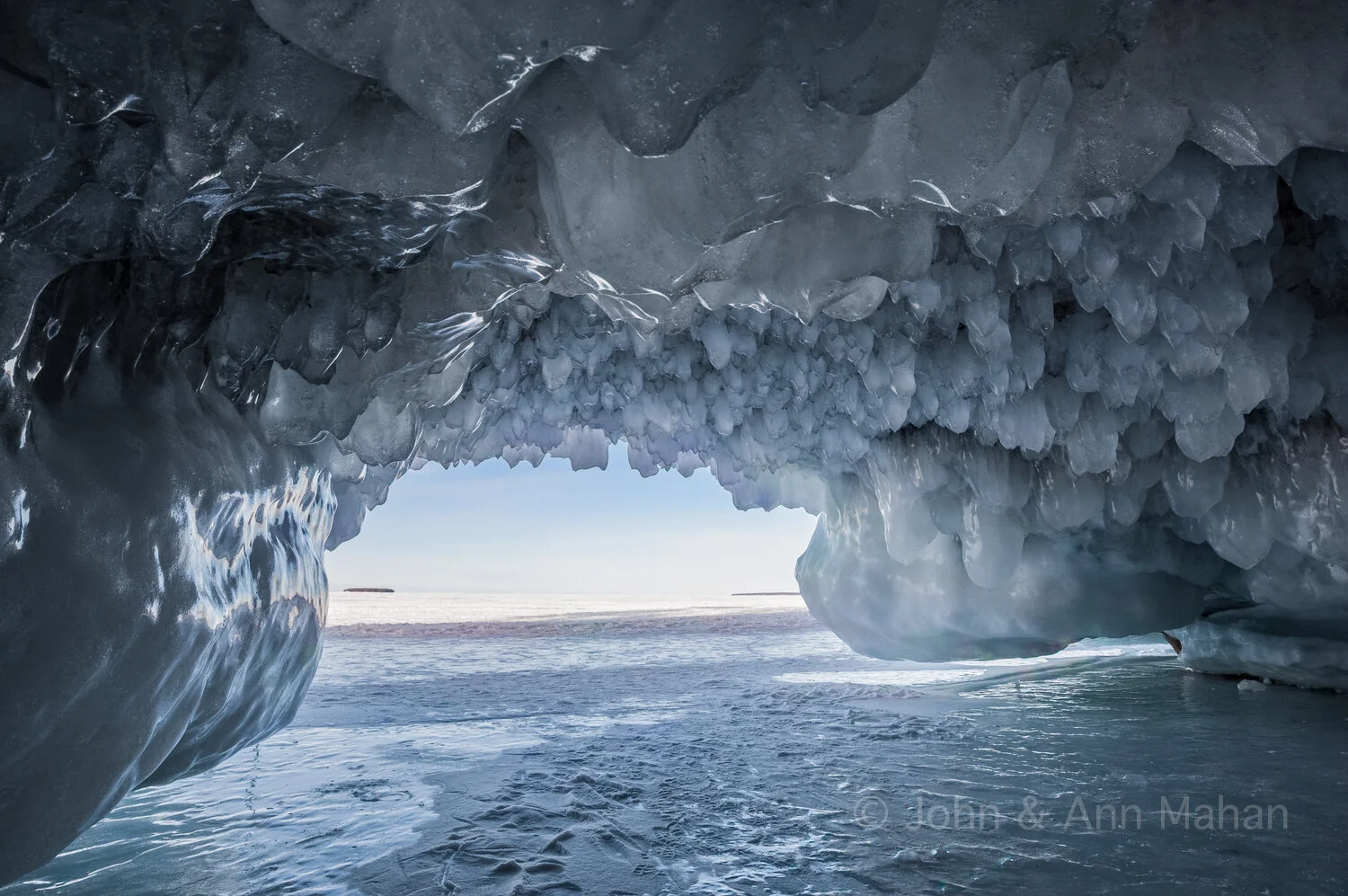 ID_7770-4C5_09  View from inside a Mawikwe Bay ice cave