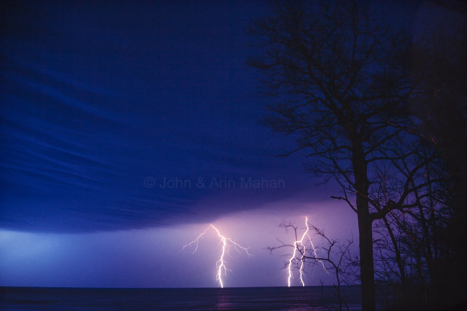 ID_1-3126C  Lightning over Lake Michigan