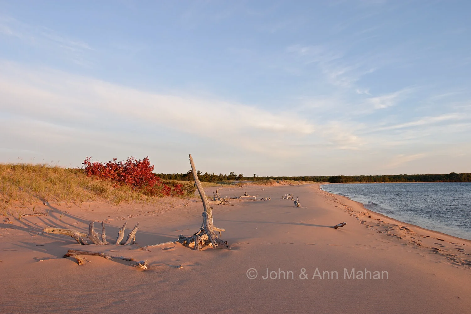 ID_7281C1_04 Autumn morning -- Julian Bay Shore -- Stockton Island